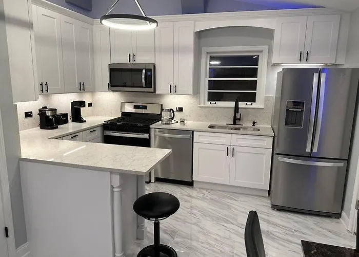 House In The Park 5 Min From O'hare Holiday home *