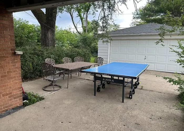 House In The Park 5 Min From O'hare Des Plaines